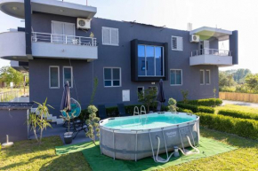 Sunshine Apartments